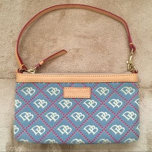 Dooney & Bourke wristlet